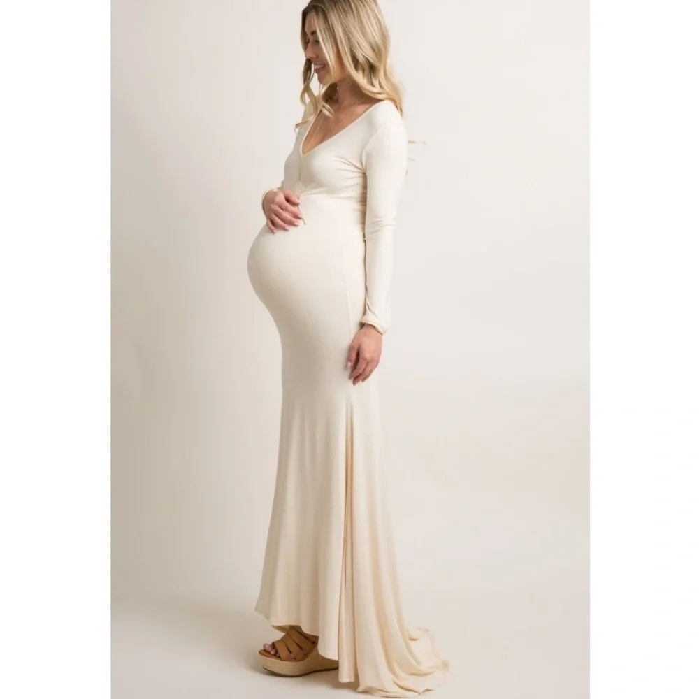 PinkBlush long sleeve mermaid maternity photo nwot
